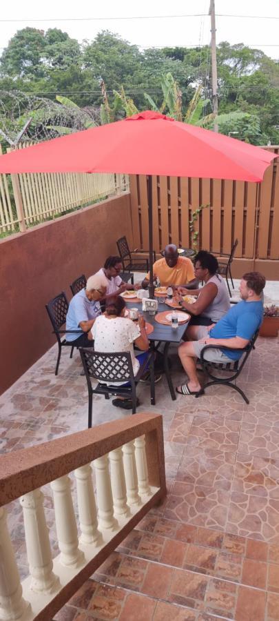Komfort Getaway Villa At Countrymist Ocho Rios Esterno foto