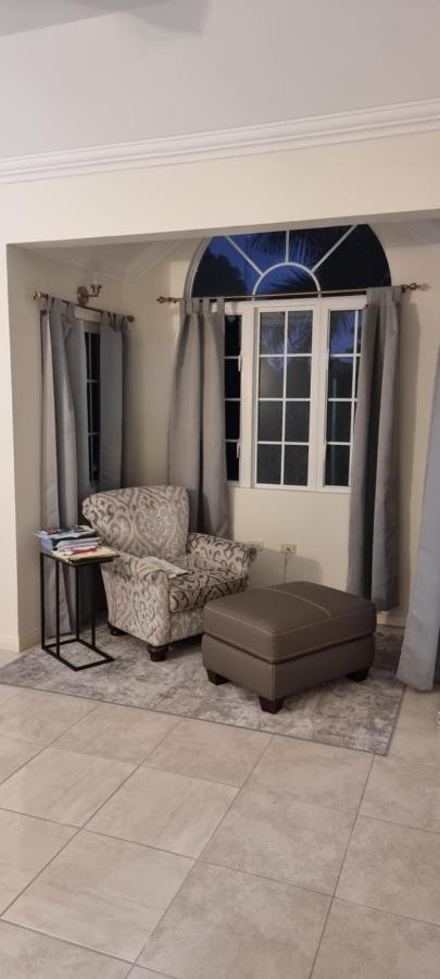 Komfort Getaway Villa At Countrymist Ocho Rios Esterno foto