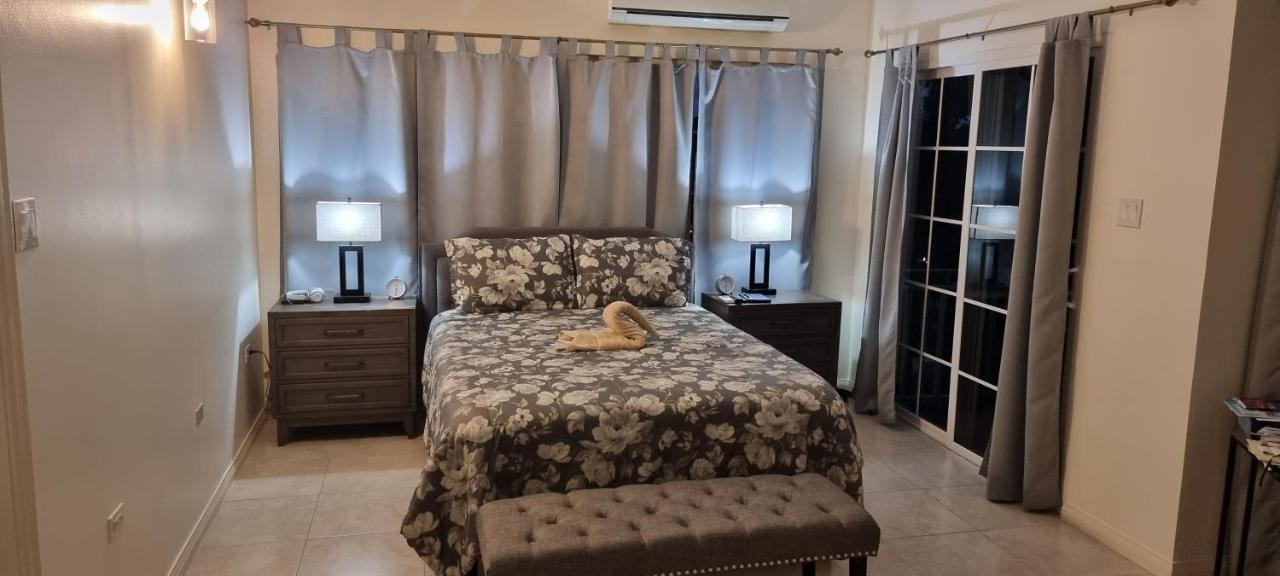 Komfort Getaway Villa At Countrymist Ocho Rios Esterno foto